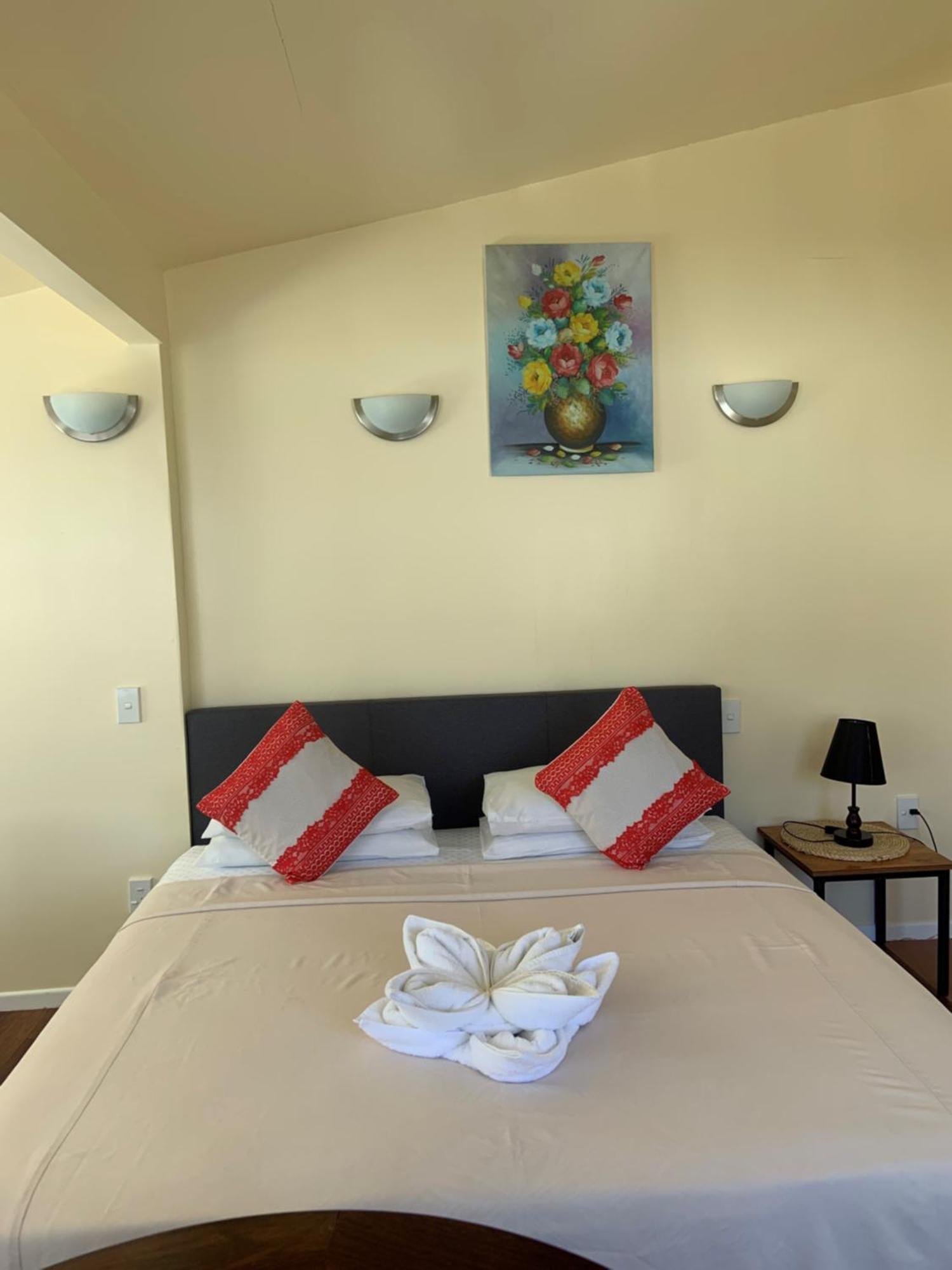 Tia Maria Retreat Apartment Раротонга Екстериор снимка